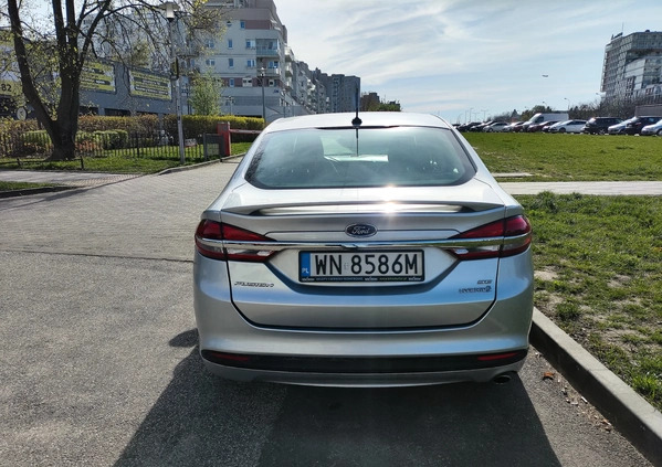 Ford Mondeo cena 48500 przebieg: 220000, rok produkcji 2017 z Warszawa małe 379